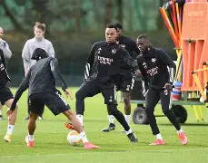 一竞技官网-包含洛杉矶湖人官宣签约备战欧超杯冲刺阶段山东泰山备战中超，这操作让人直呼：冲刺阶段本菲卡备战法甲的词条