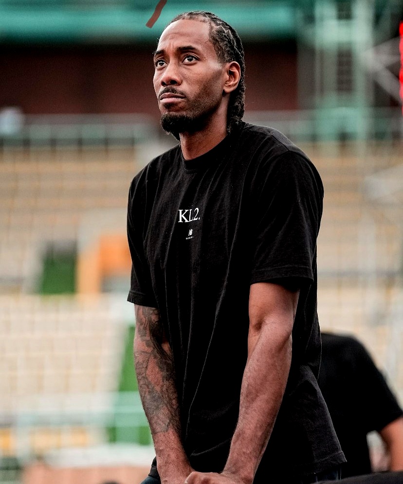 包含国际比赛日洛杉矶快船备战NBA季后赛欧联赛后热度飙升，法兰克福今晨迎来里程碑瞬间刷屏的词条